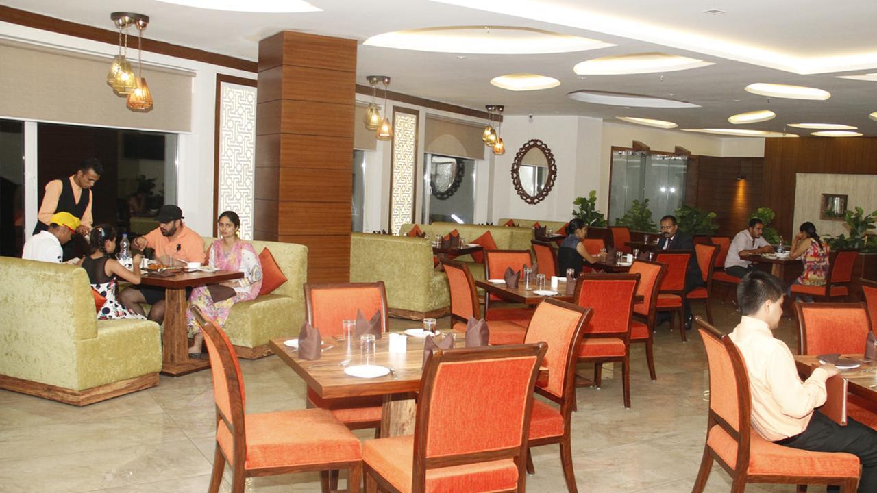 Grand Hotel Nawanshahr Nawāshahr 외부 사진