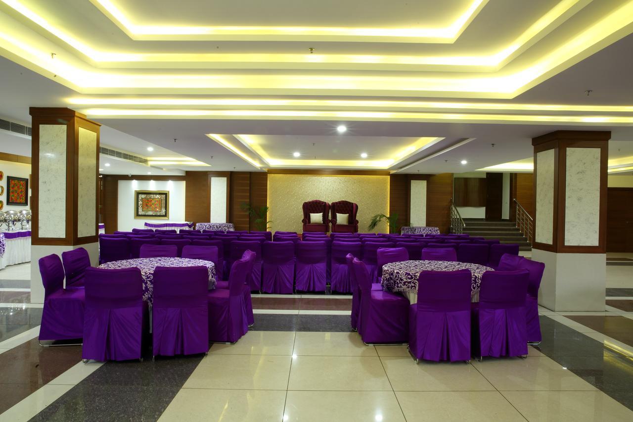 Grand Hotel Nawanshahr Nawāshahr 외부 사진