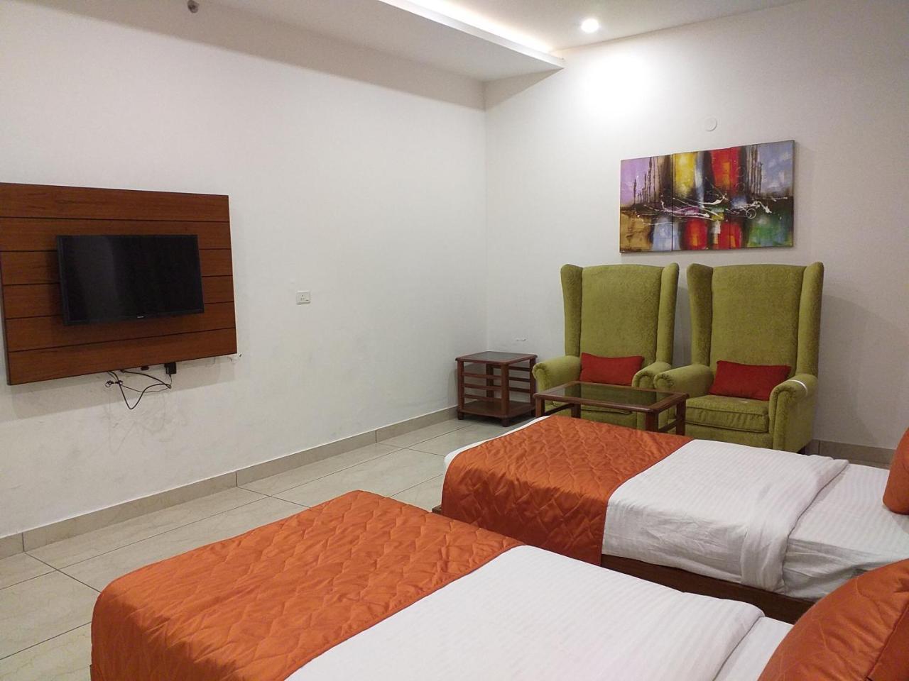 Grand Hotel Nawanshahr Nawāshahr 외부 사진