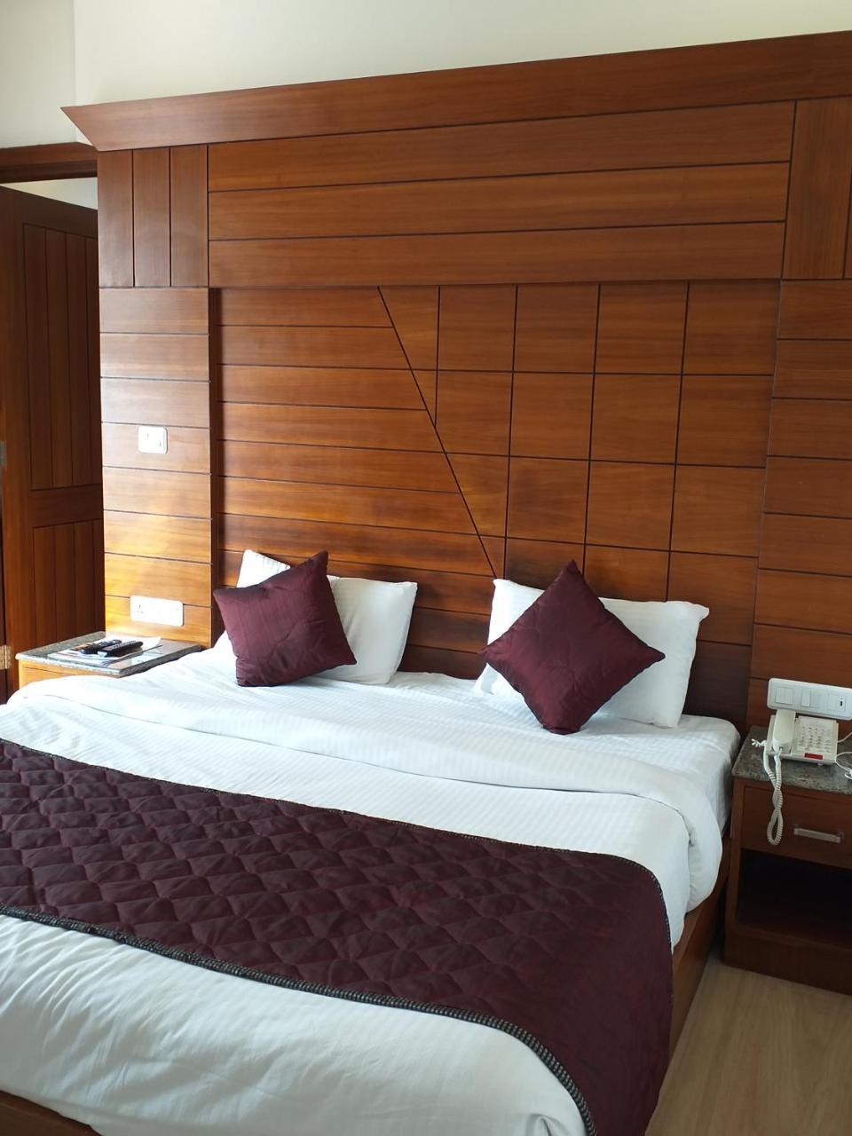 Grand Hotel Nawanshahr Nawāshahr 외부 사진