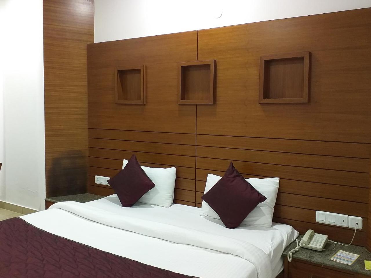 Grand Hotel Nawanshahr Nawāshahr 외부 사진