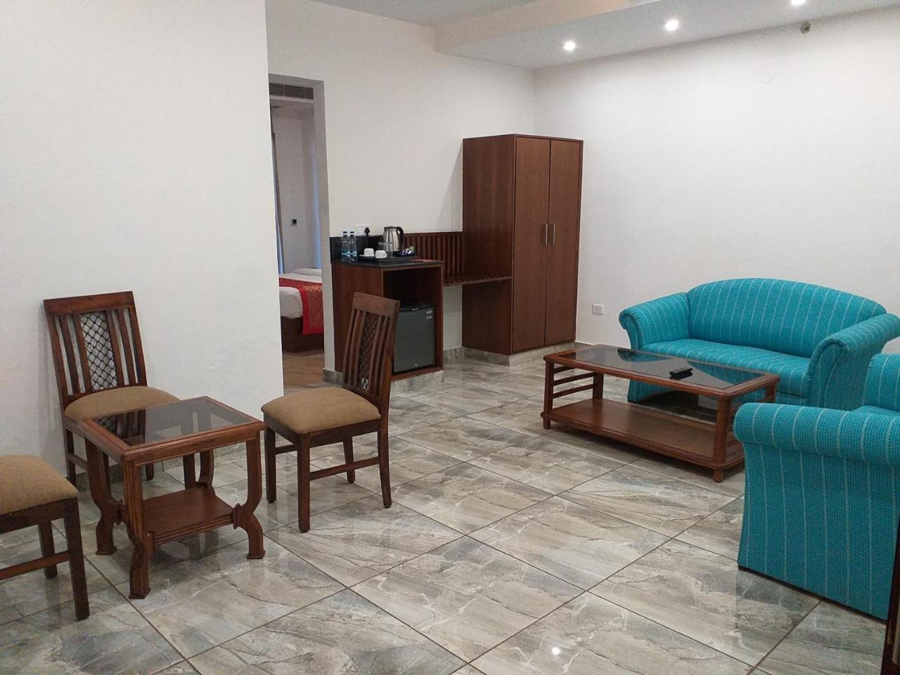 Grand Hotel Nawanshahr Nawāshahr 외부 사진